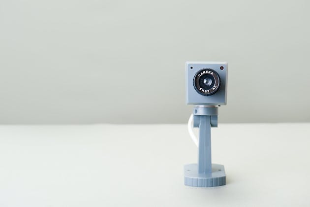 wired vs wireless cctv